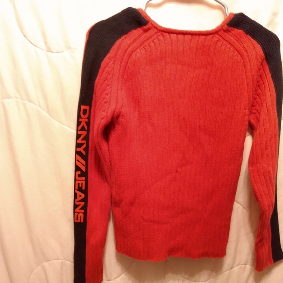 Ladies DKNY knit sweater - Picture 3 of 3